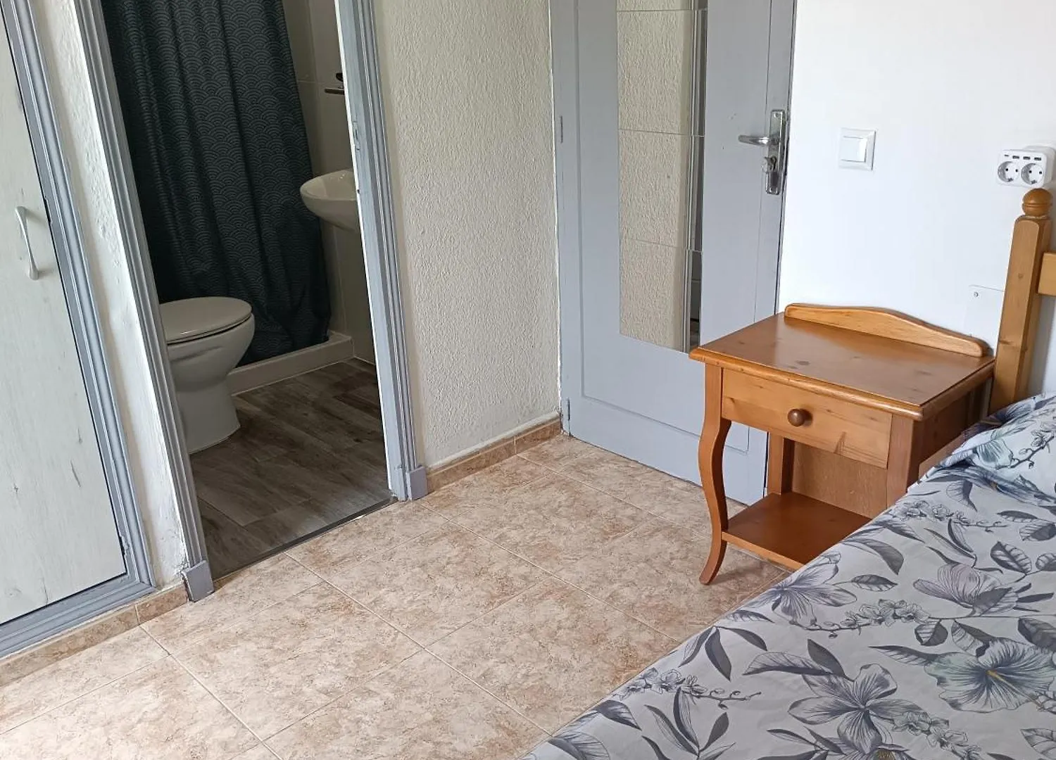 Hostal Belgica Palmanova Gasthof
