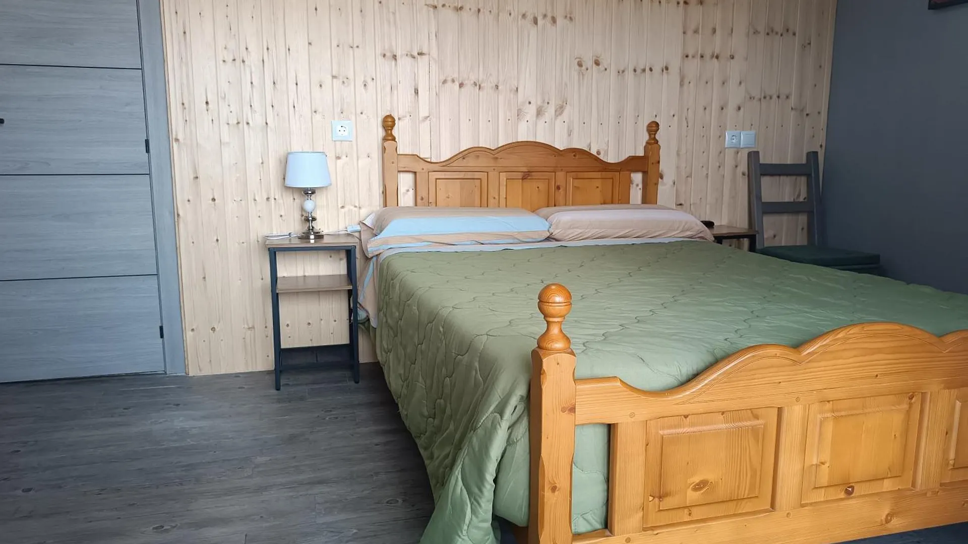 Hostal Belgica Palma Nova  Pensjonat
